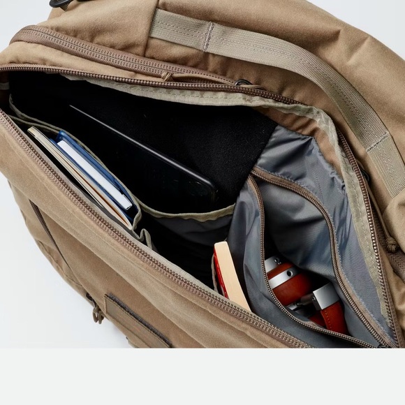 Mystery Ranch x Huckberry Mission Hybrid 40L - Like New - Use Only Once. - Picture 4 of 9